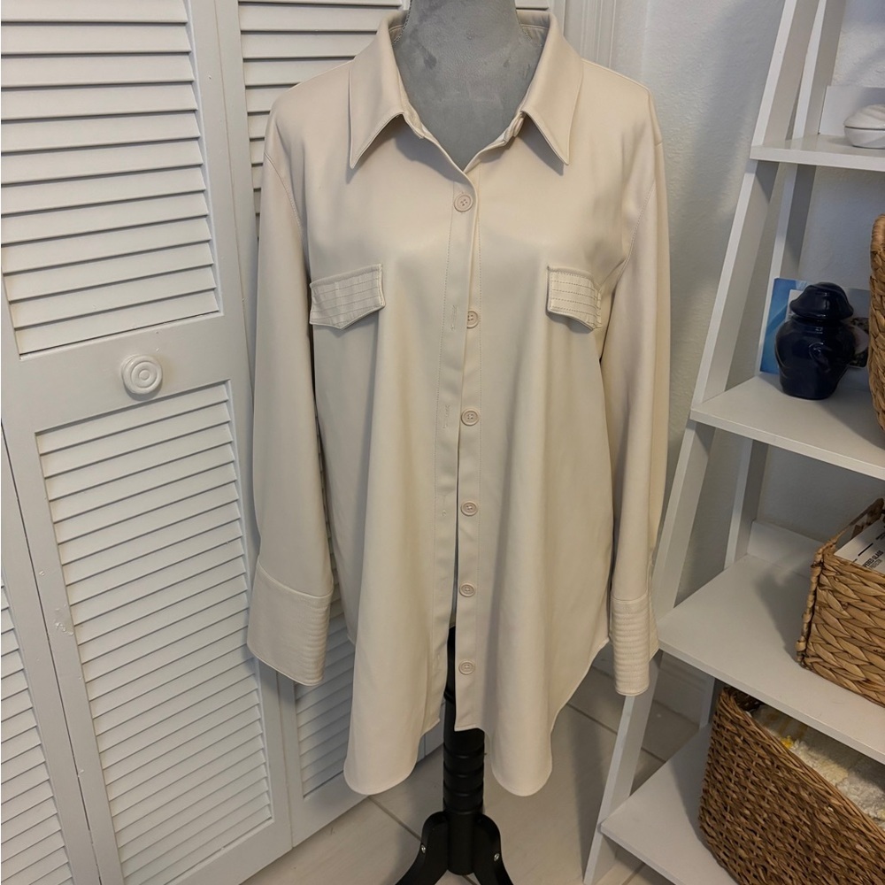 Steve Madden Oversized Utility Button Down Shacket Shirt Jacket Faux Leather - Picture 4 of 10